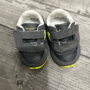 Brand new Newborn Saucony shoes Super Cute